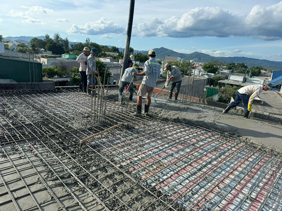 Công tác đổ bê tông sàn