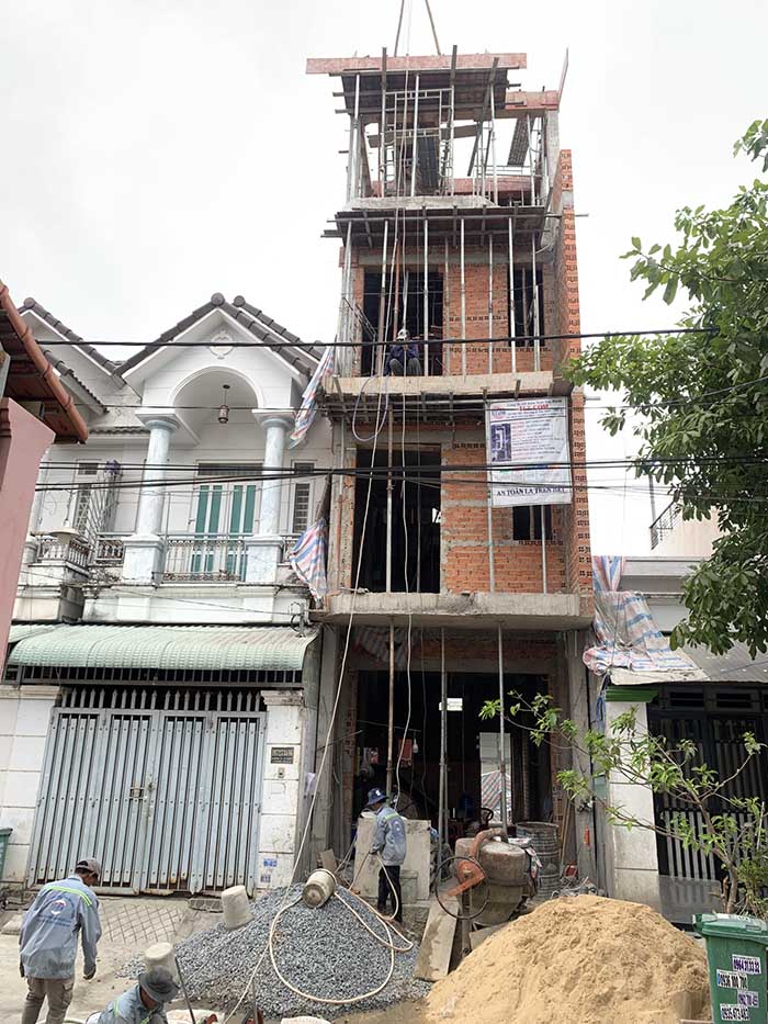 Xây dựng nhà phố phần thô tại Tân Phú