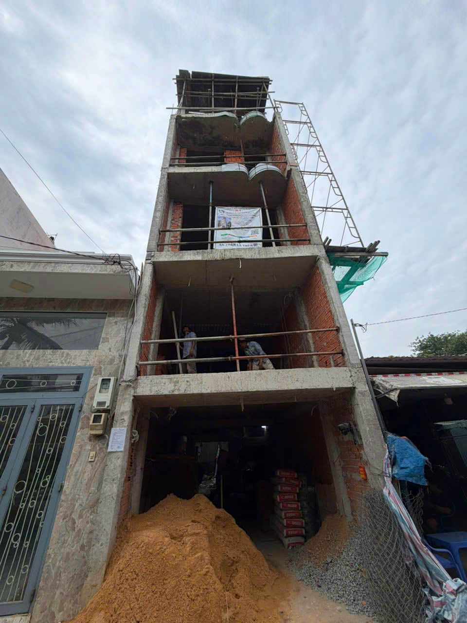 Thi công xây dựng nhà phố 1 trệt 5 lầu tại Gò Vấp