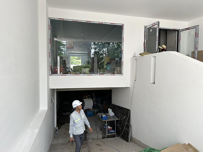 Hoàn thiện nhà phố tầng hầm 