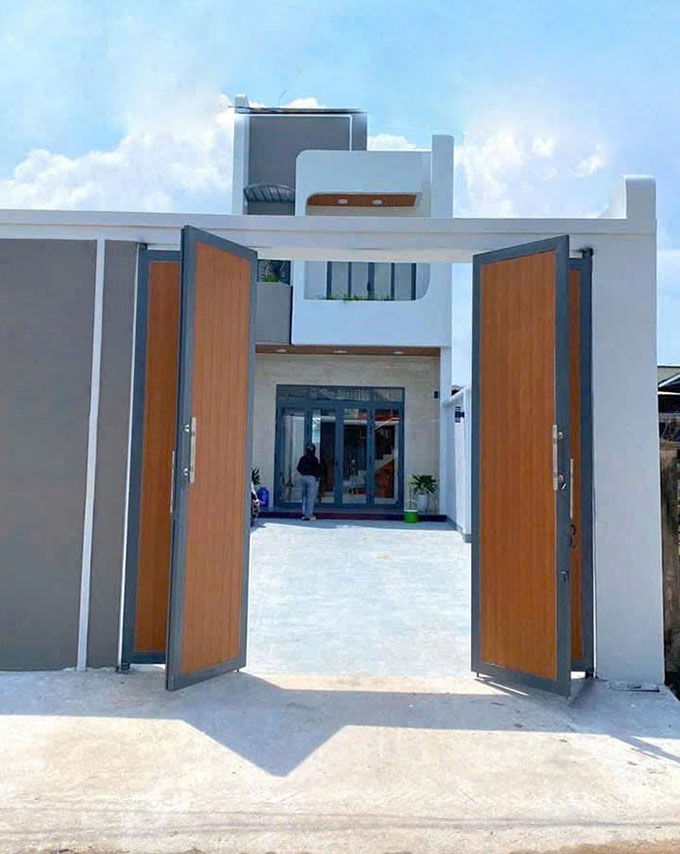 Xây nhà 1 trệt 1 lầu hiện đại tại Phú Lợi