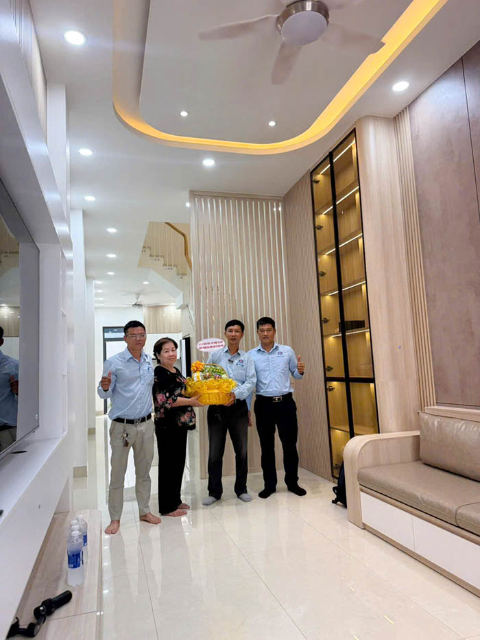 Bàn giao dự án xây nhà phố trọn gói chìa khóa trao tay tại Bà Điểm Hóc Môn - Chủ đầu tư gia đình anh Bách
